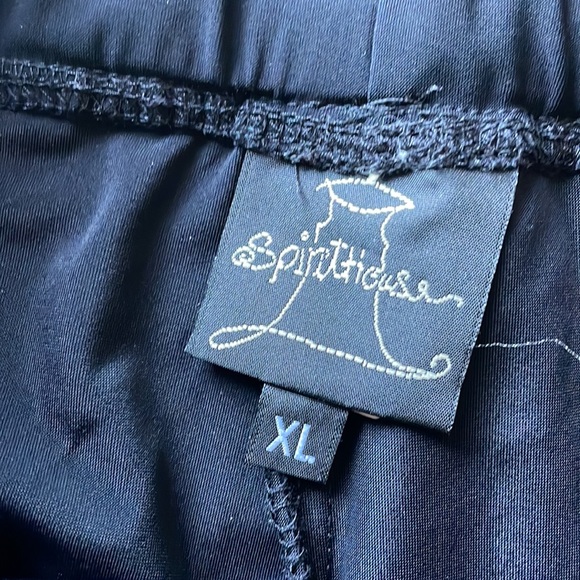 Athleisure Set by Spirithouse size XL - Picture 9 of 13